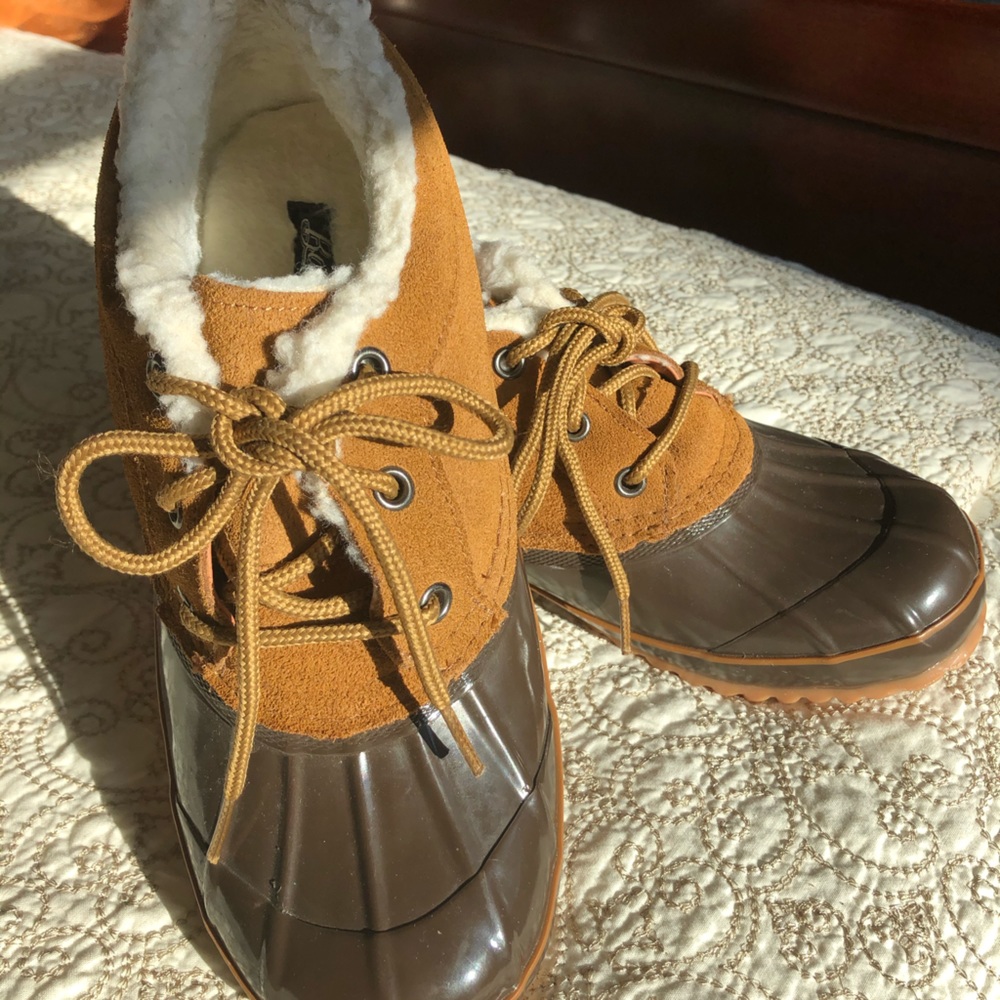 Bass rain boots (duck boots)